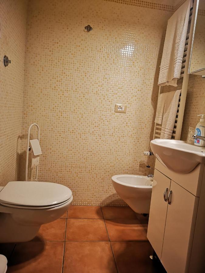 Double Room Bathroom,1076593738:JPEG
