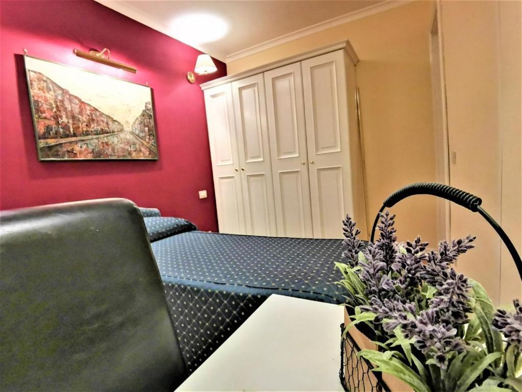 Large Single Room