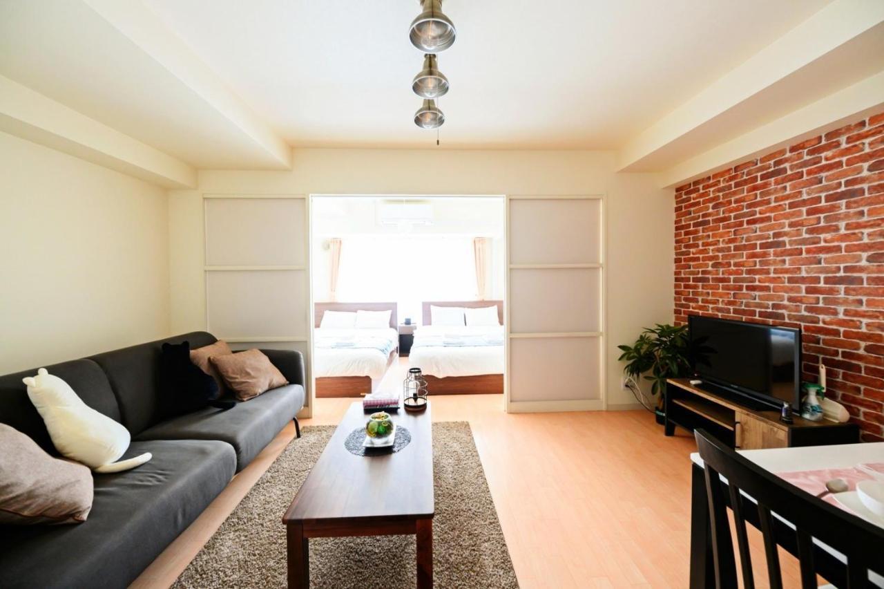 Double or Twin Room with Private Bathroom