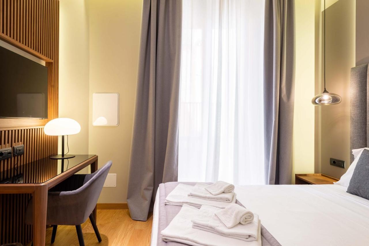 Deluxe Double Room with Bath