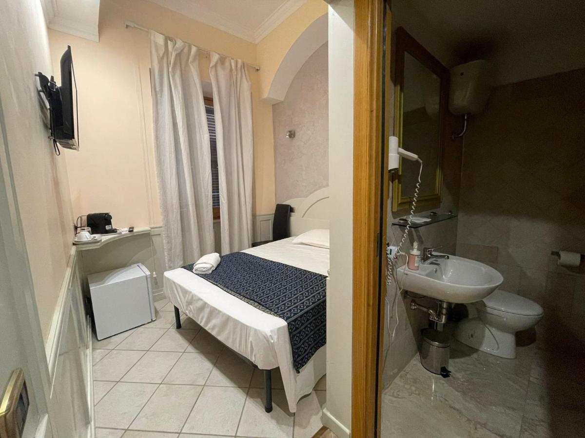 Budget Single Room