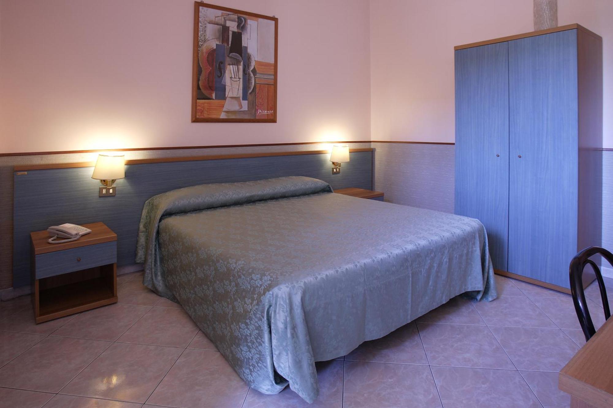 Double or Twin Room with Terrace