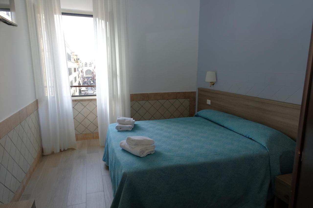 Double or Twin Room with Bathroom