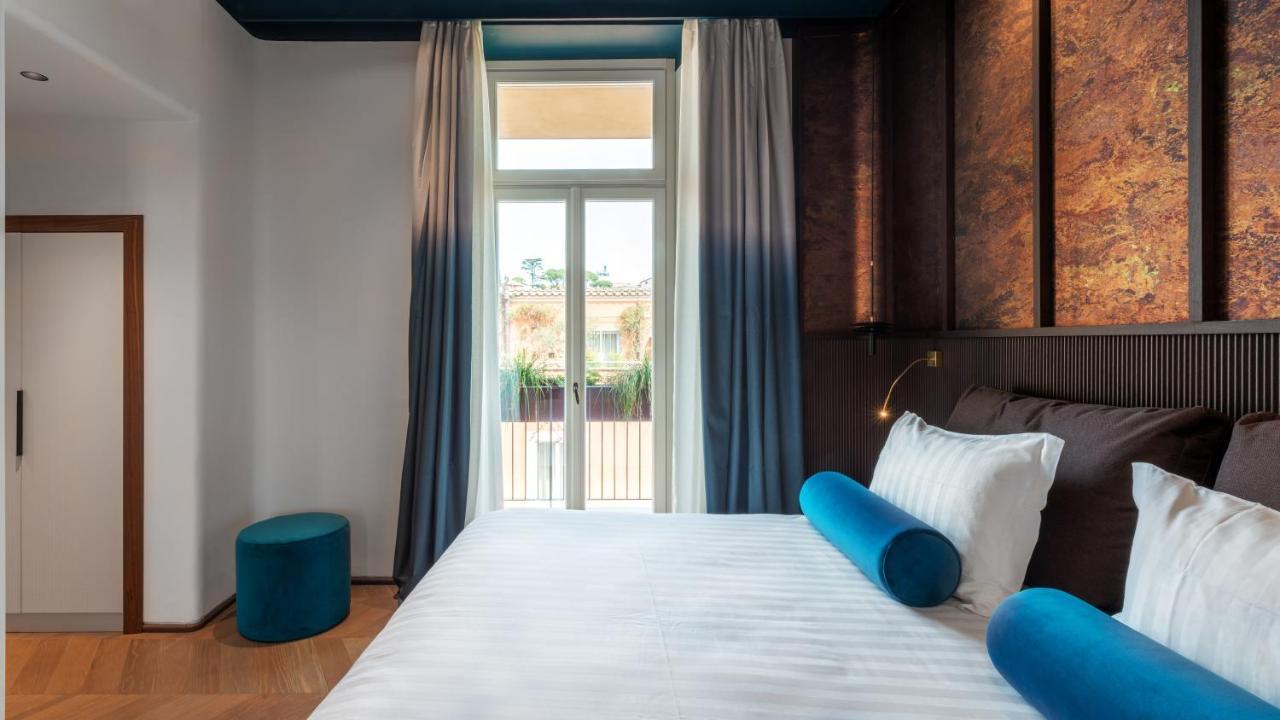 Junior Suite with Garden View