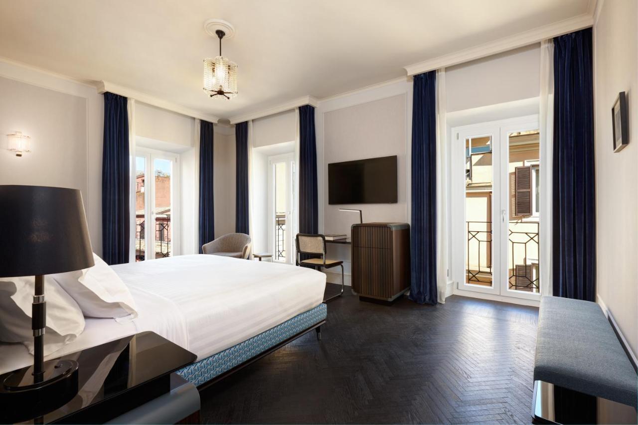 Corner Suite