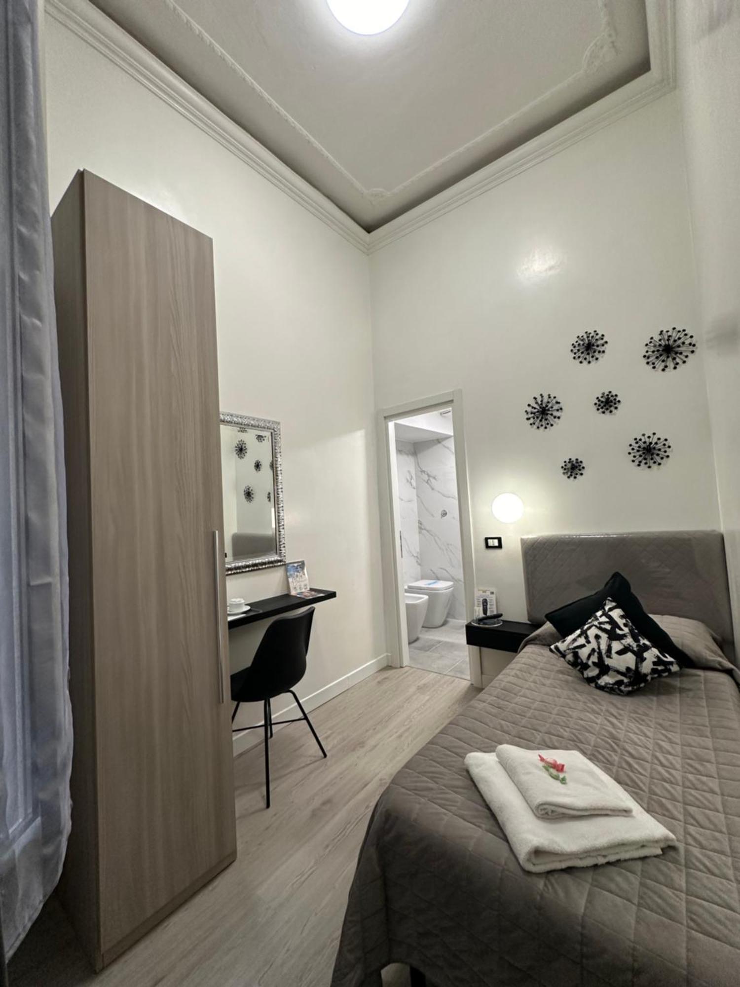 Single Room,1525185652:JPEG