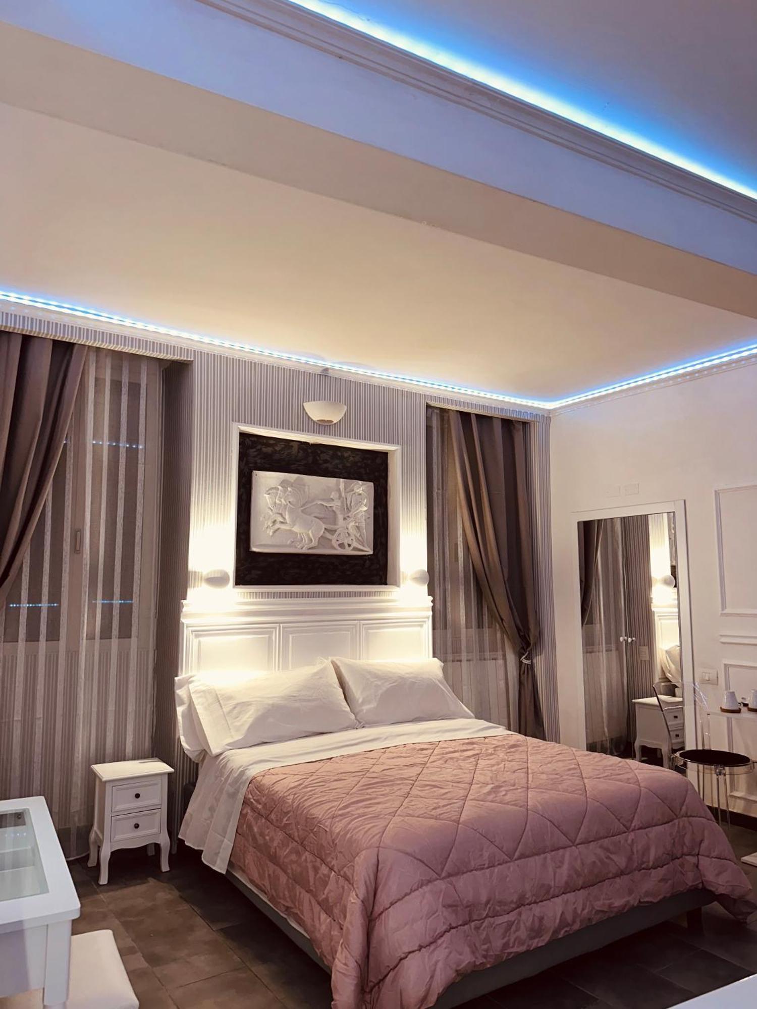 King Room with Spa Bath