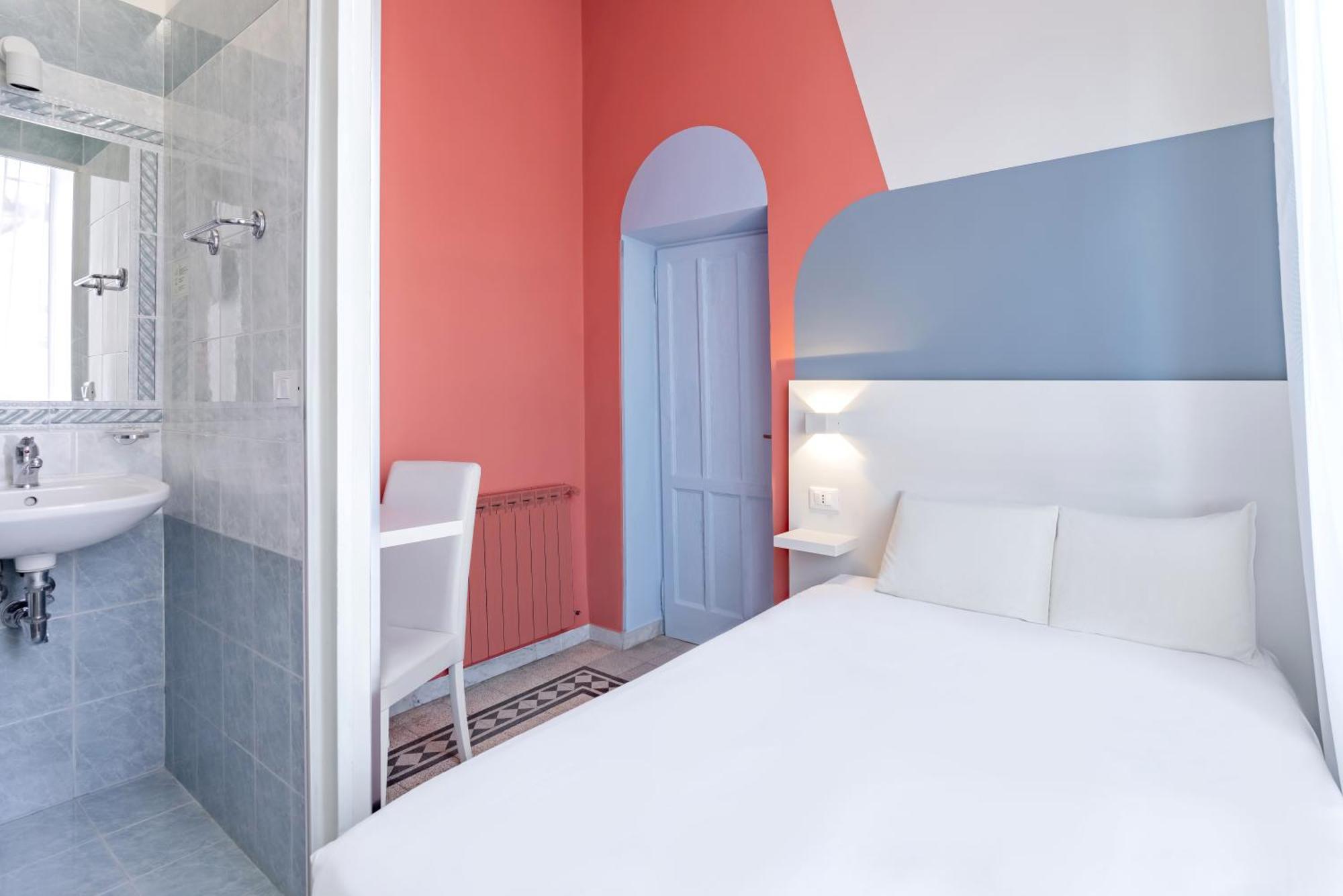 Small Double Room,1537480144:JPEG