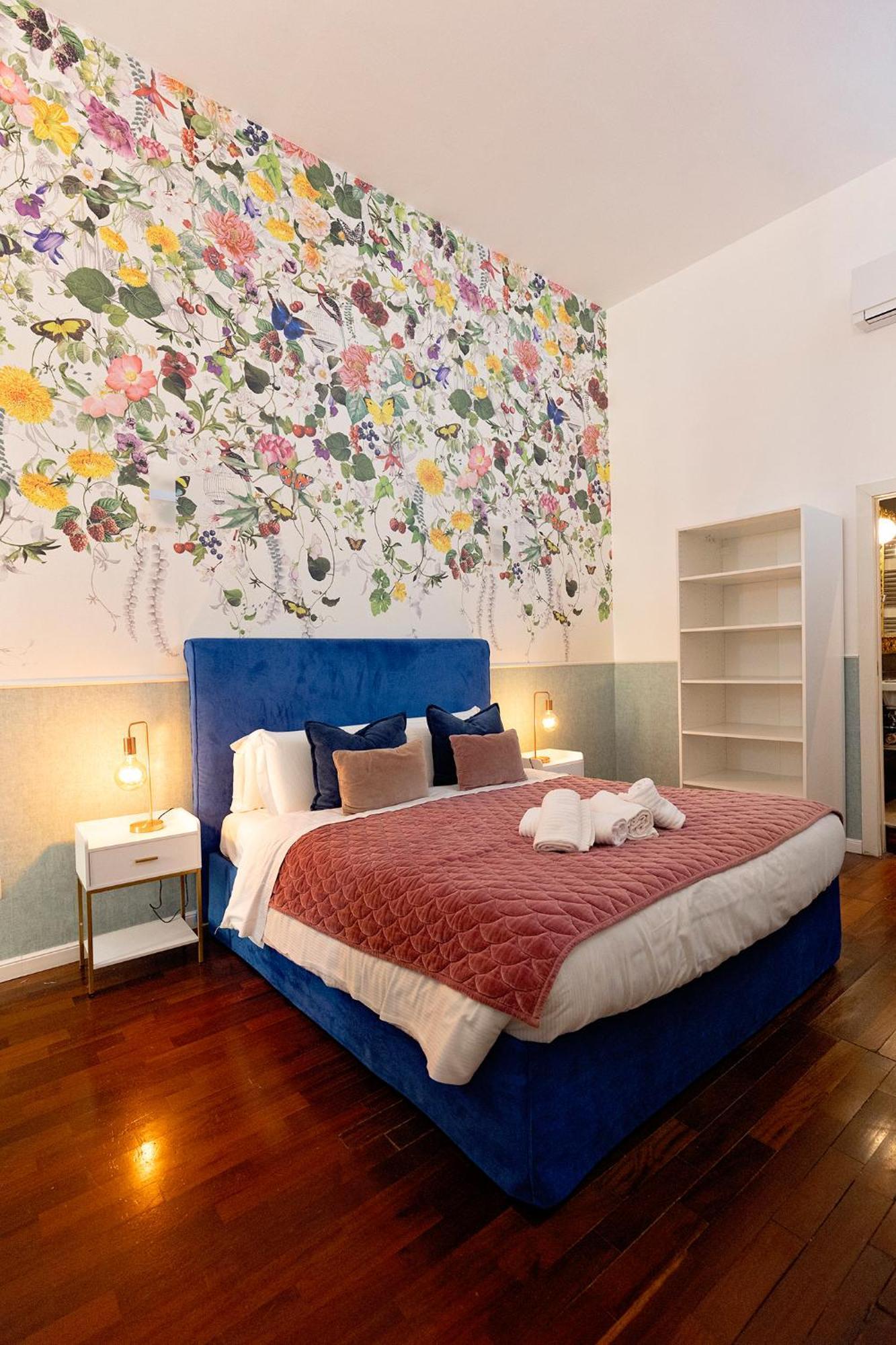 One-Bedroom Apartment (5 Adults),1589577287:JPEG