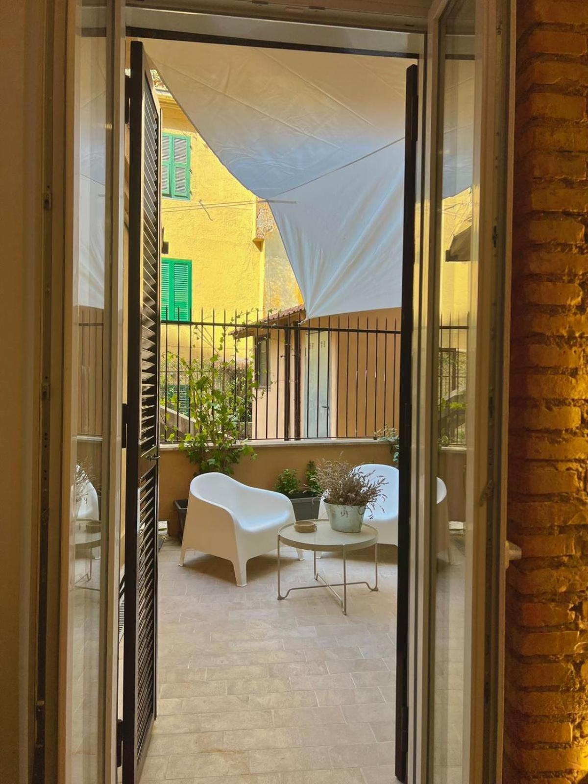Single Room with Terrace