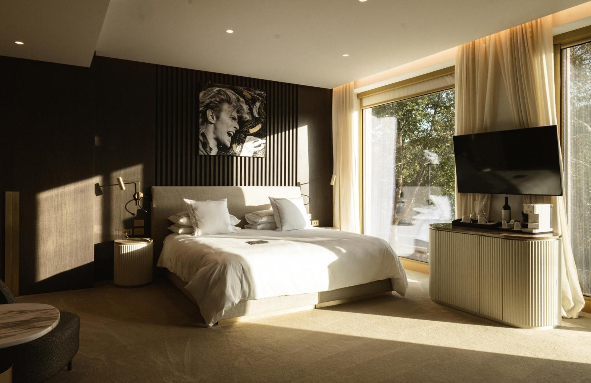 Junior Suite with View,1623746918:JPEG