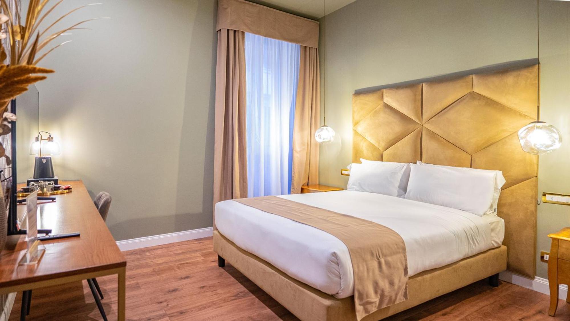 Deluxe Double Room with Shower