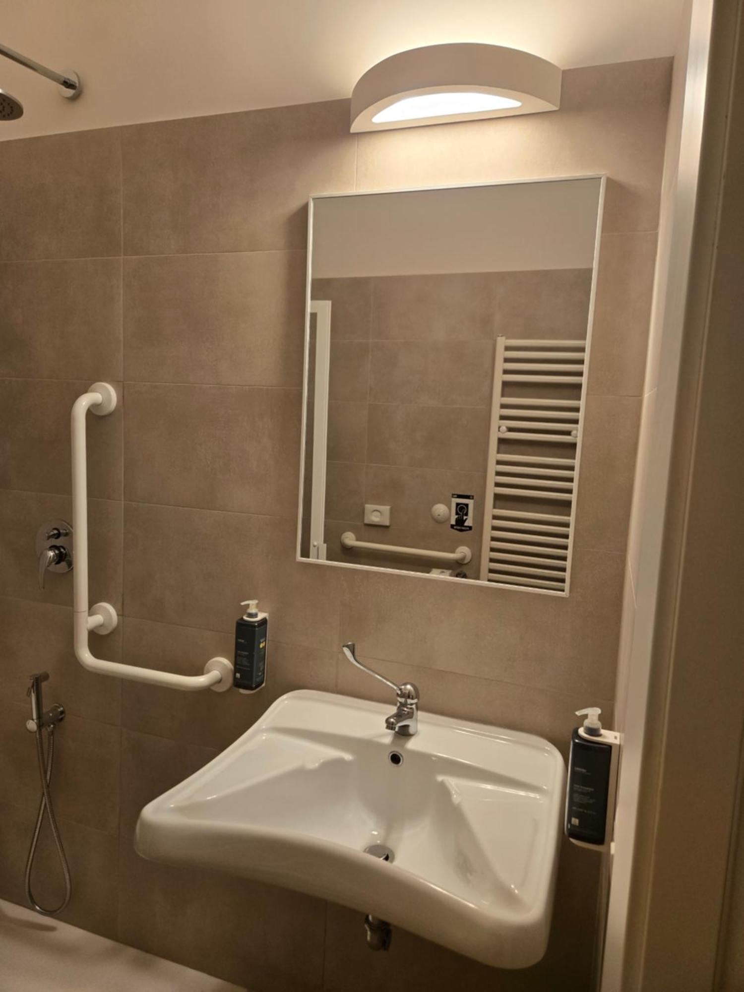 Double or Twin Room - Disability Access