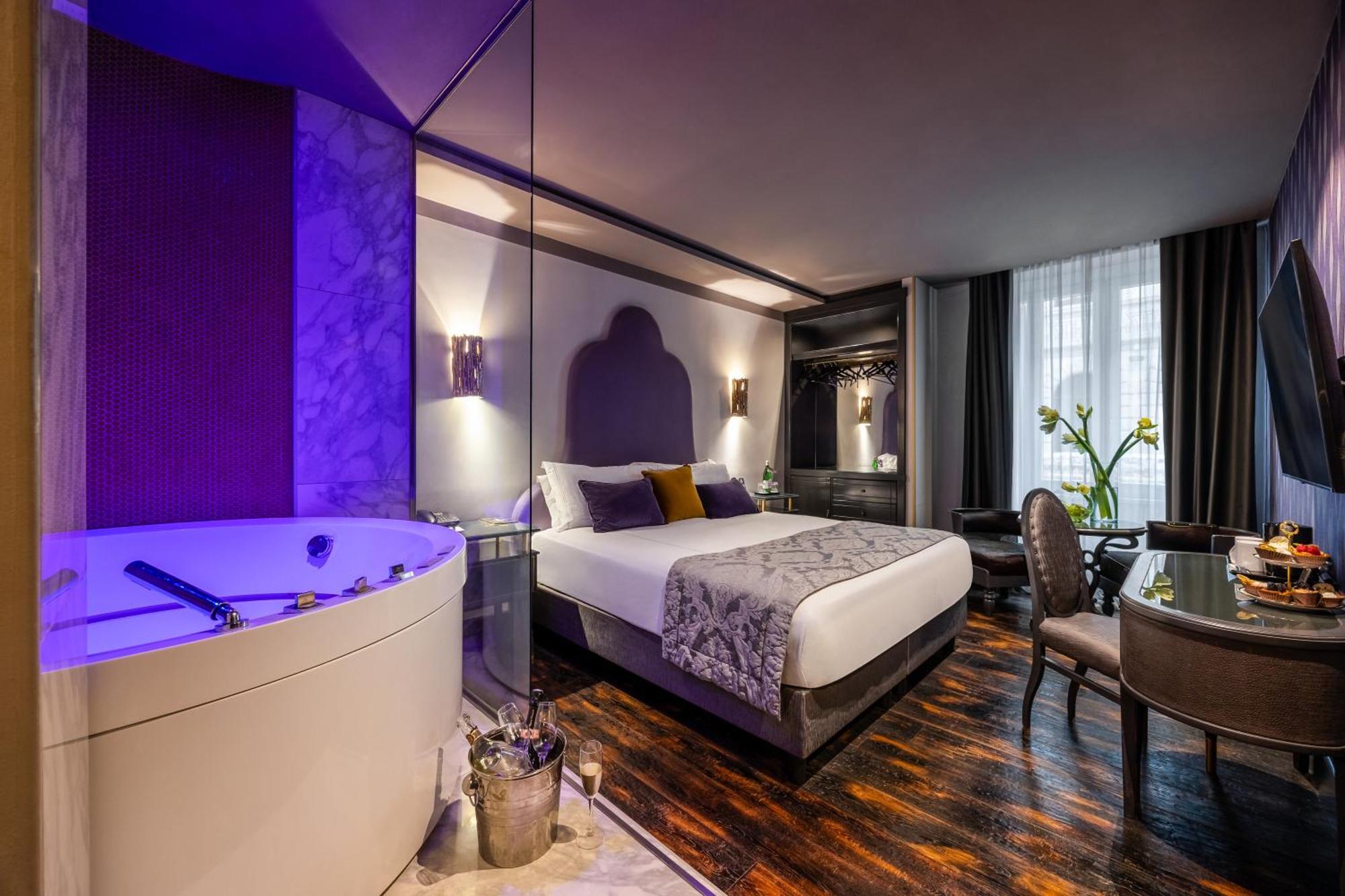 Deluxe Double or Twin Room
