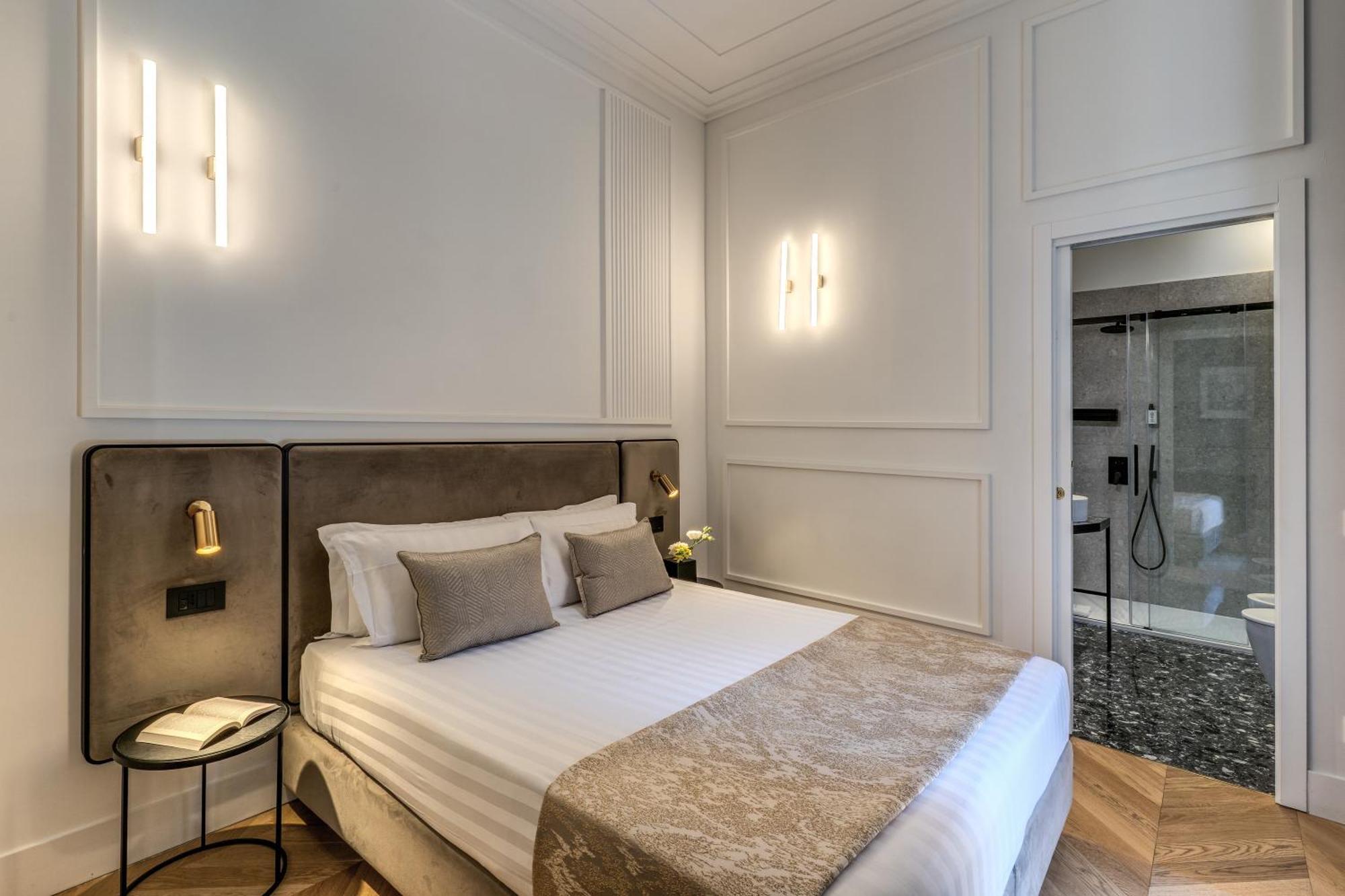 Superior Double Room with Balcony