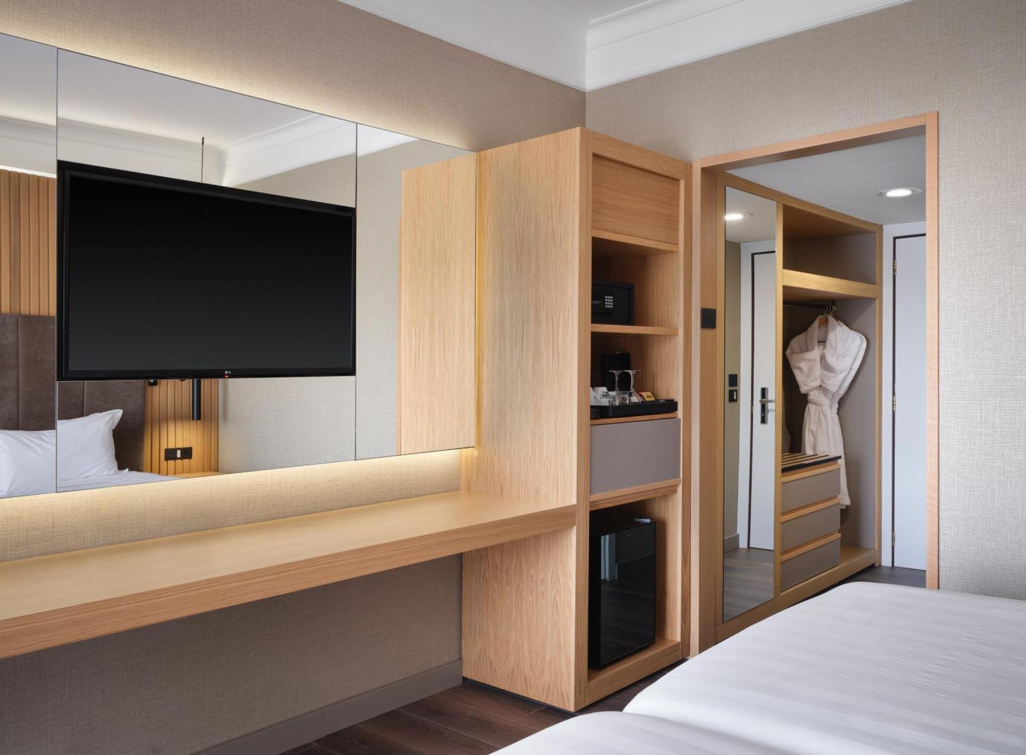 Premium Twin Room with Pool View