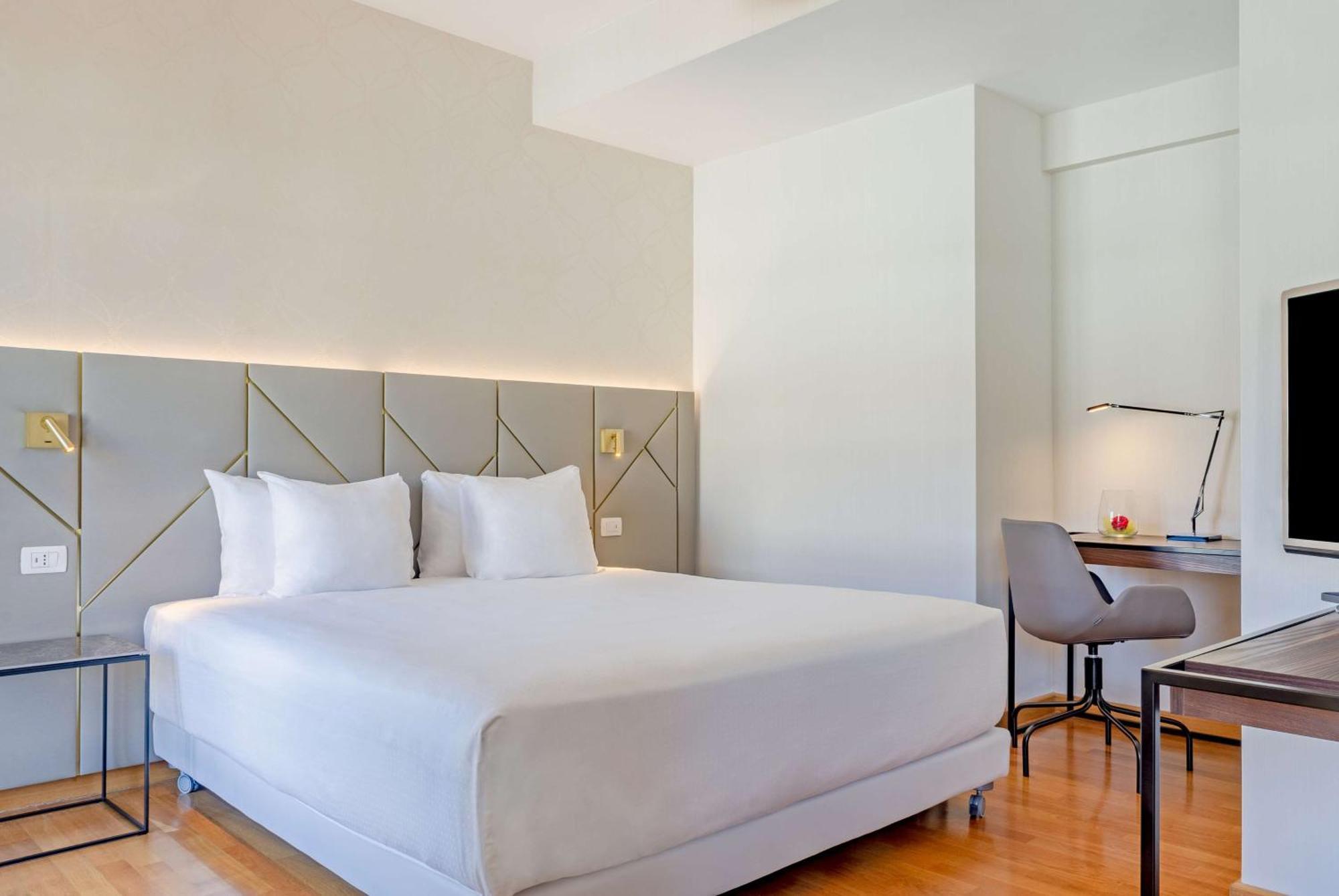 Superior Room with View