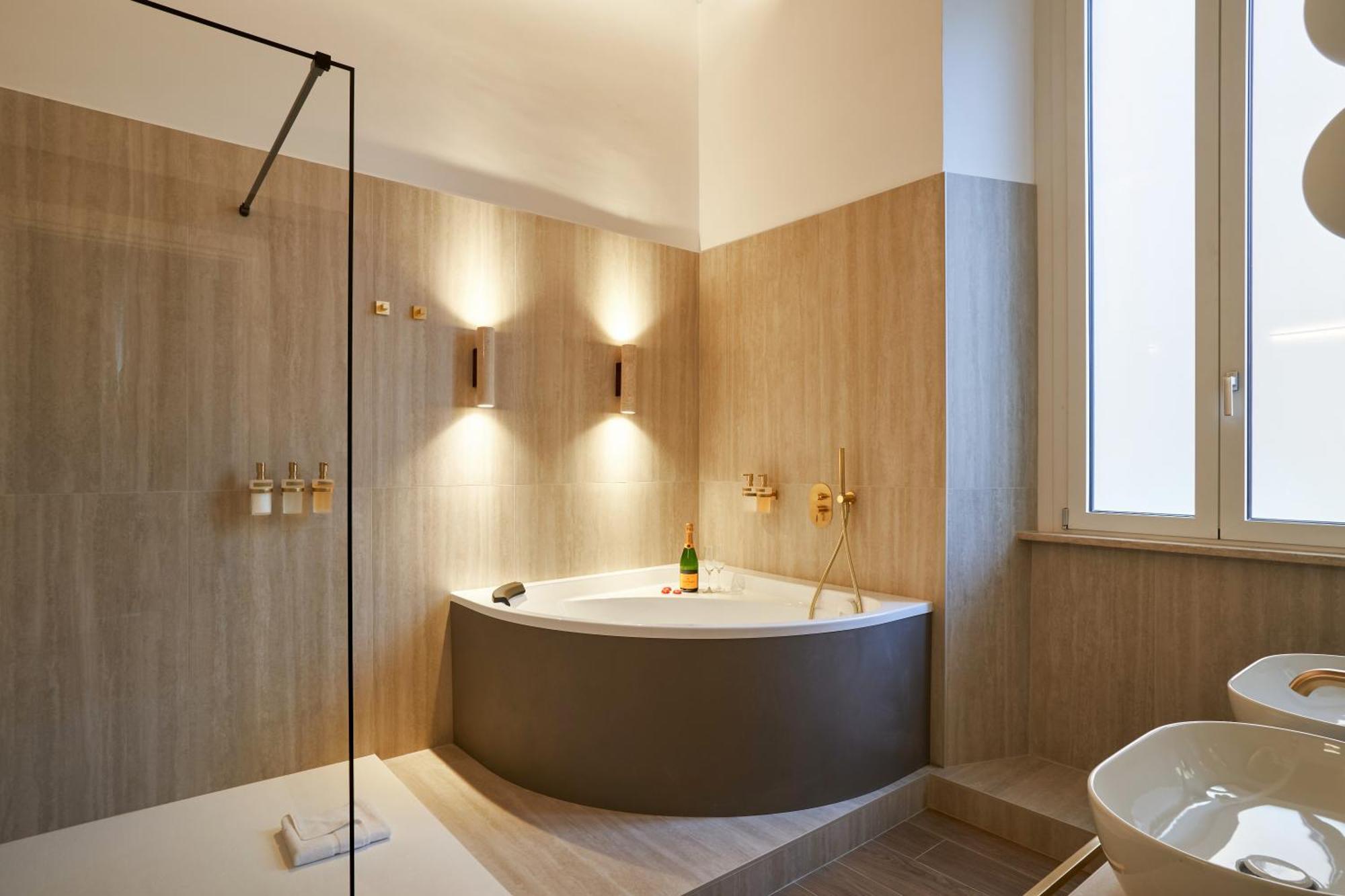 Triple Room with Bath