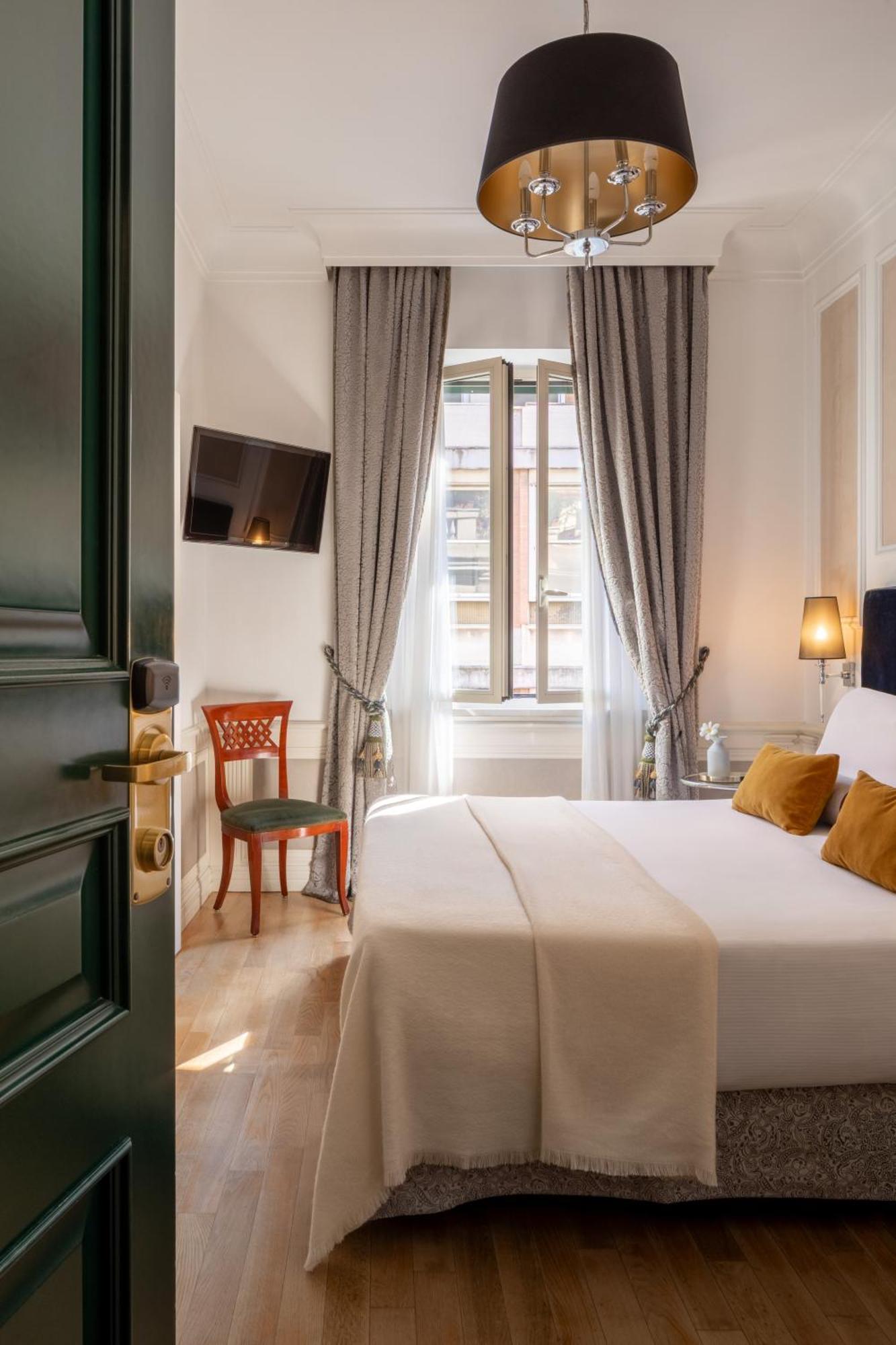 Classic Double Room