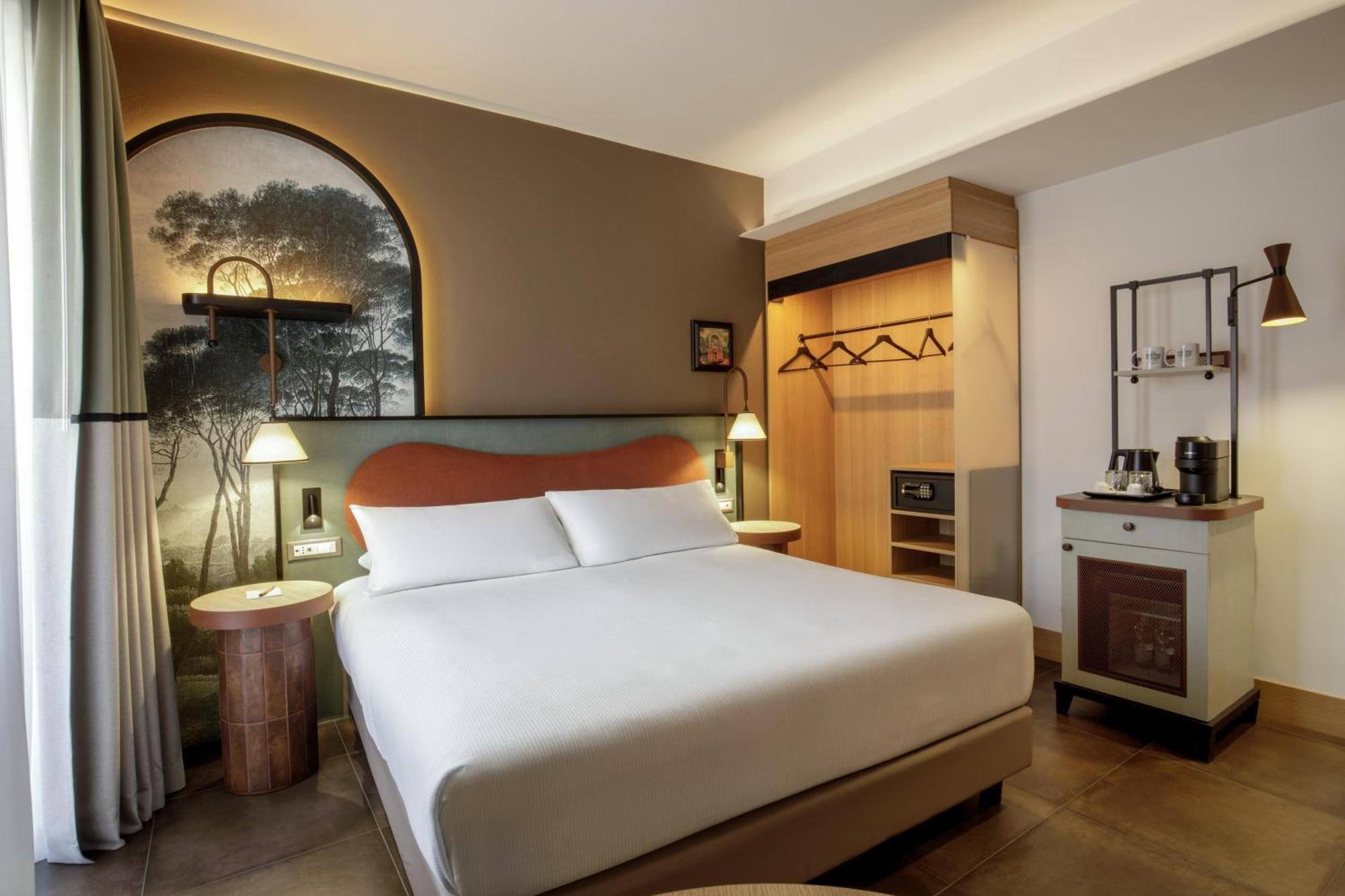 Deluxe King Room with Balcony or Terrace