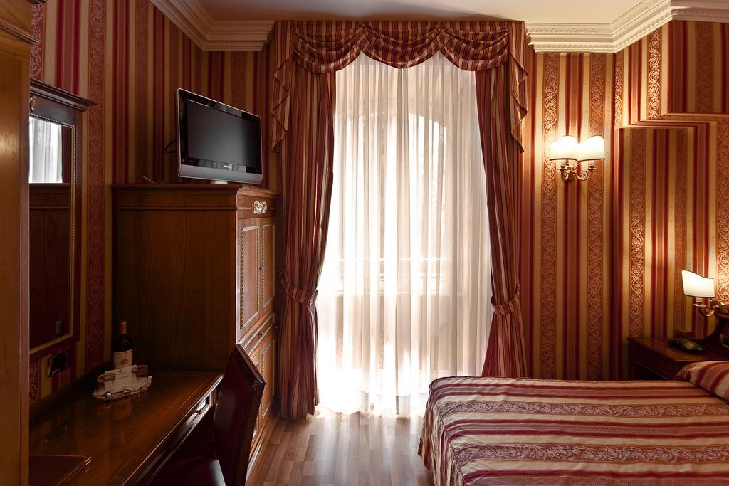 Small Double Room