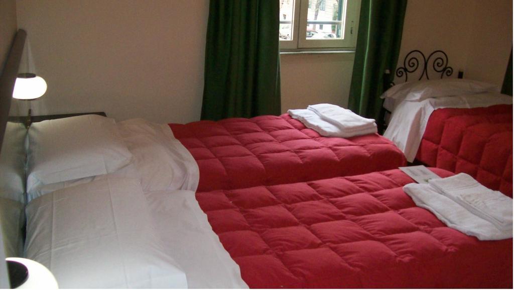 Basic Triple Room