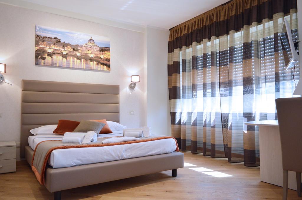 Quadruple Room with Balcony