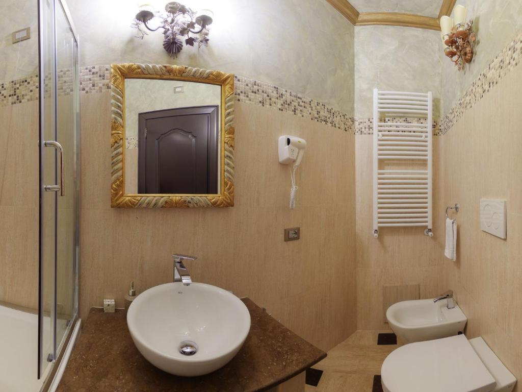 Small Double Room with Courtyard View