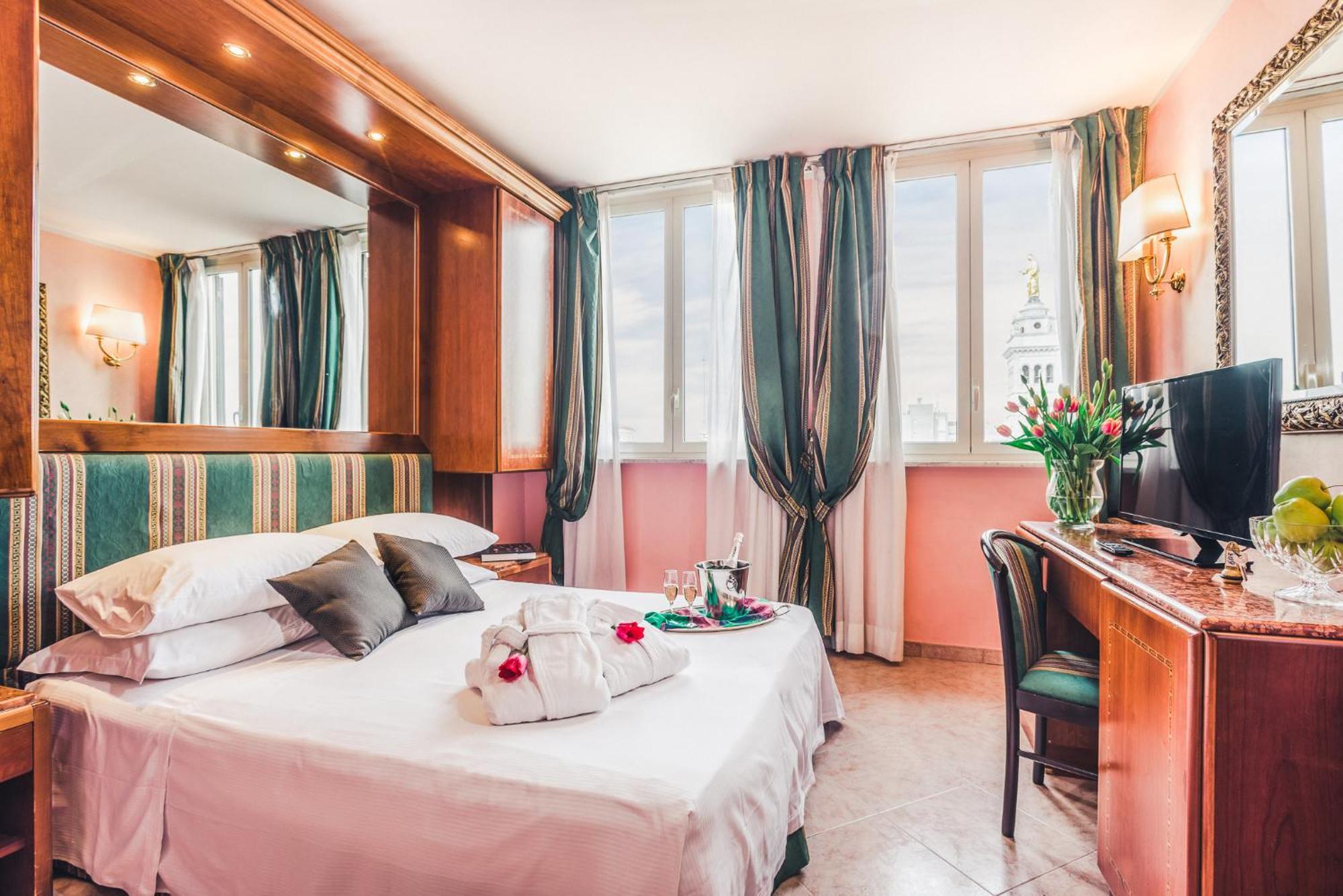 Superior Double Room with City View
