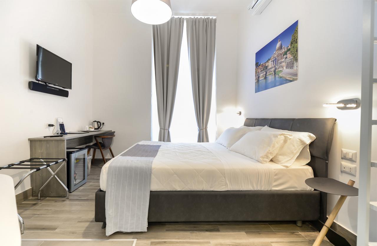 Double Room,664038540:JPEG
