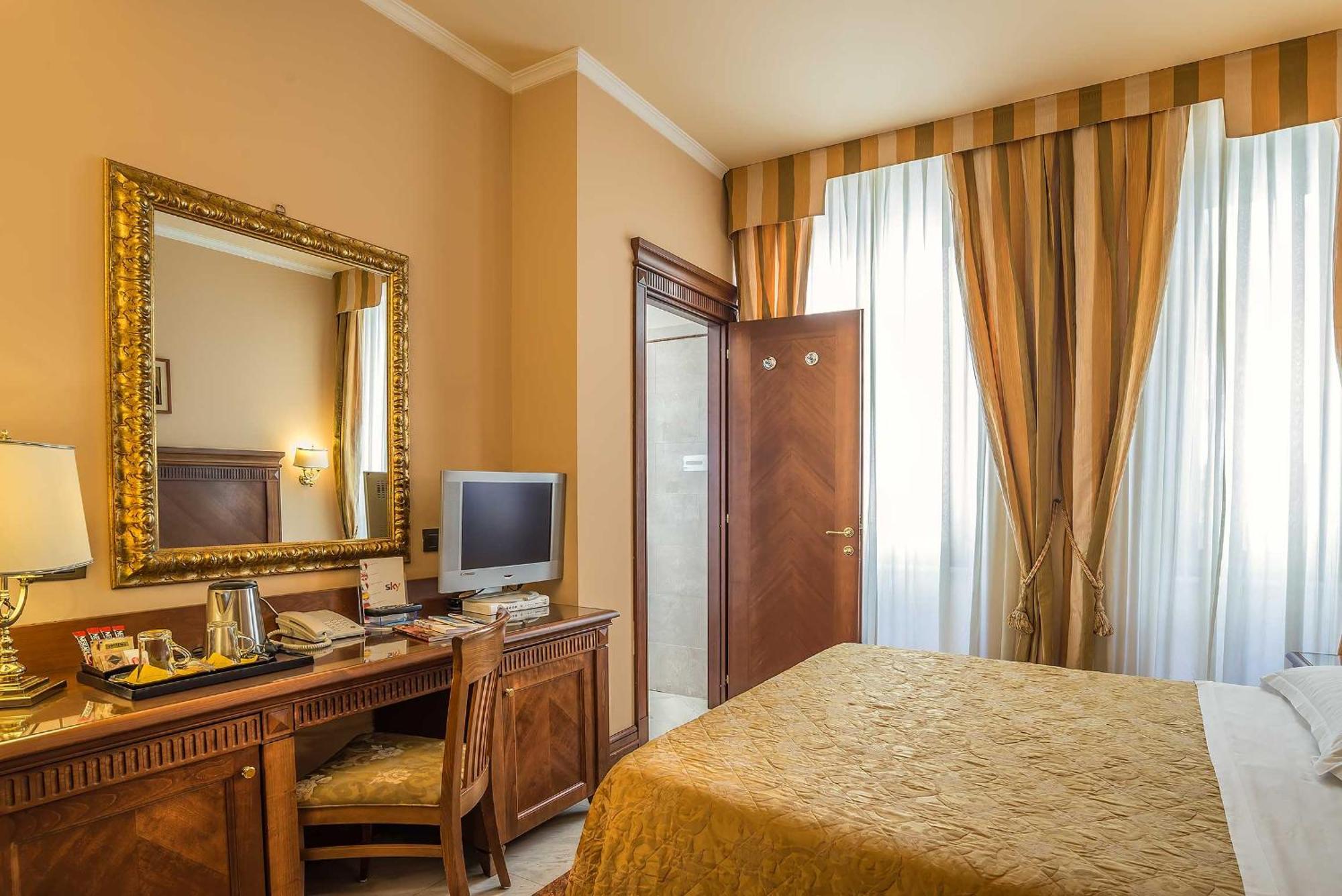 Queen Room,682346667:JPEG