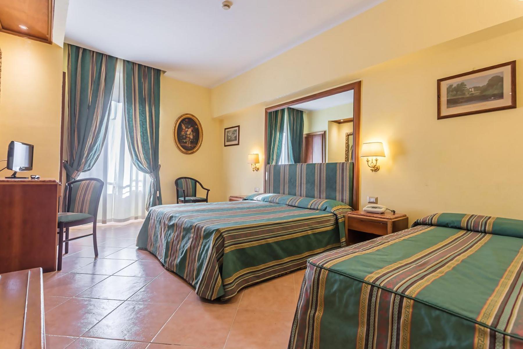 Triple Room