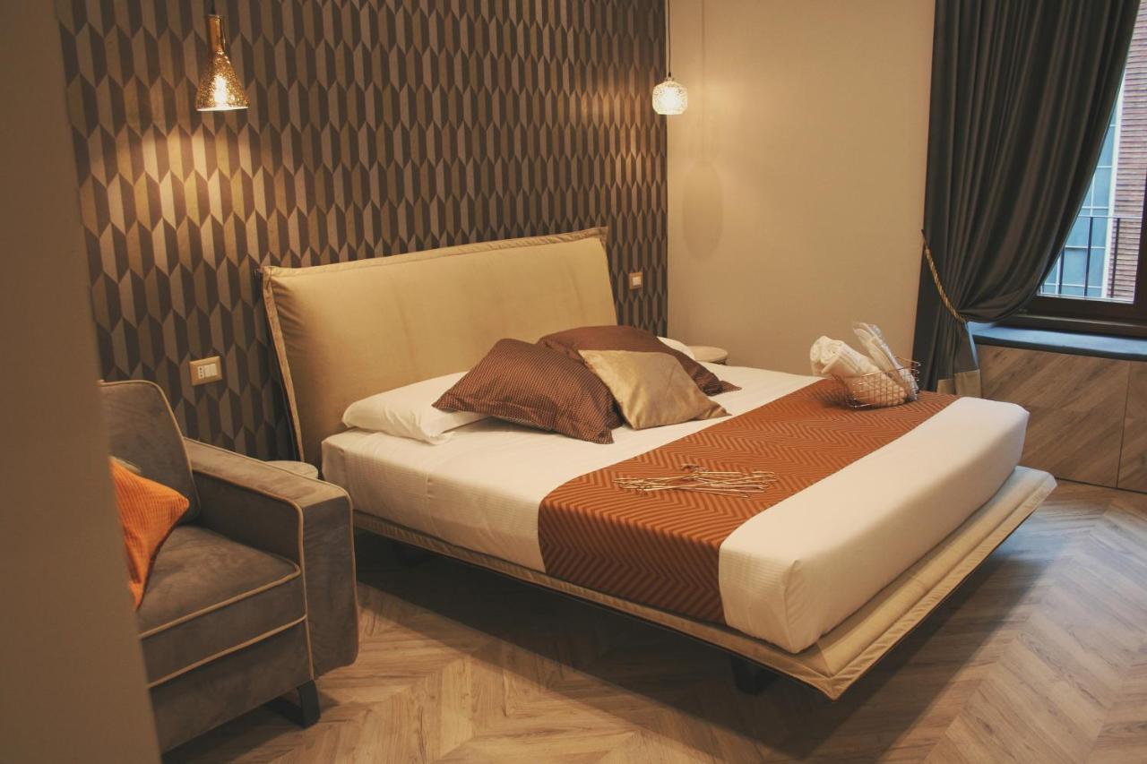 Deluxe Double or Twin Room,762722047:JPEG