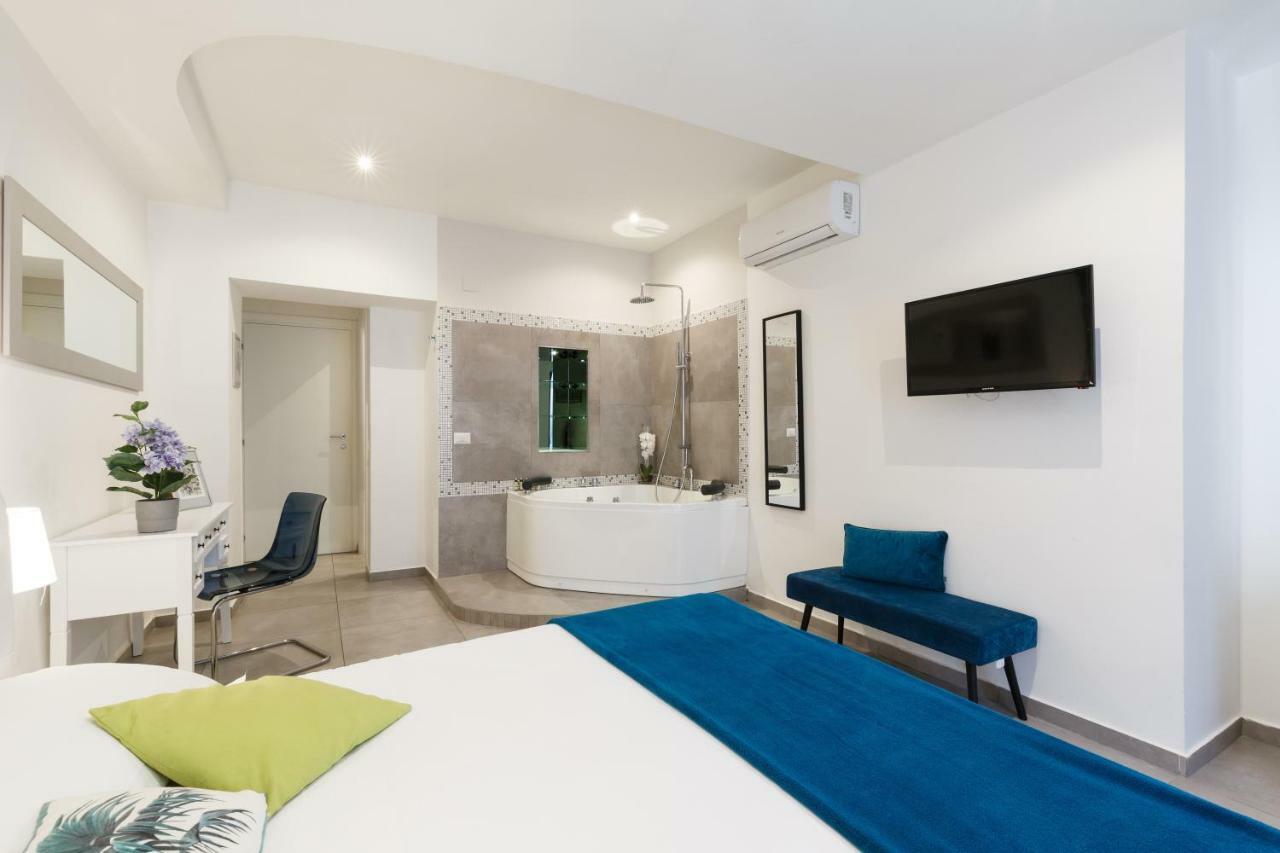 Double Room with Spa Bath
