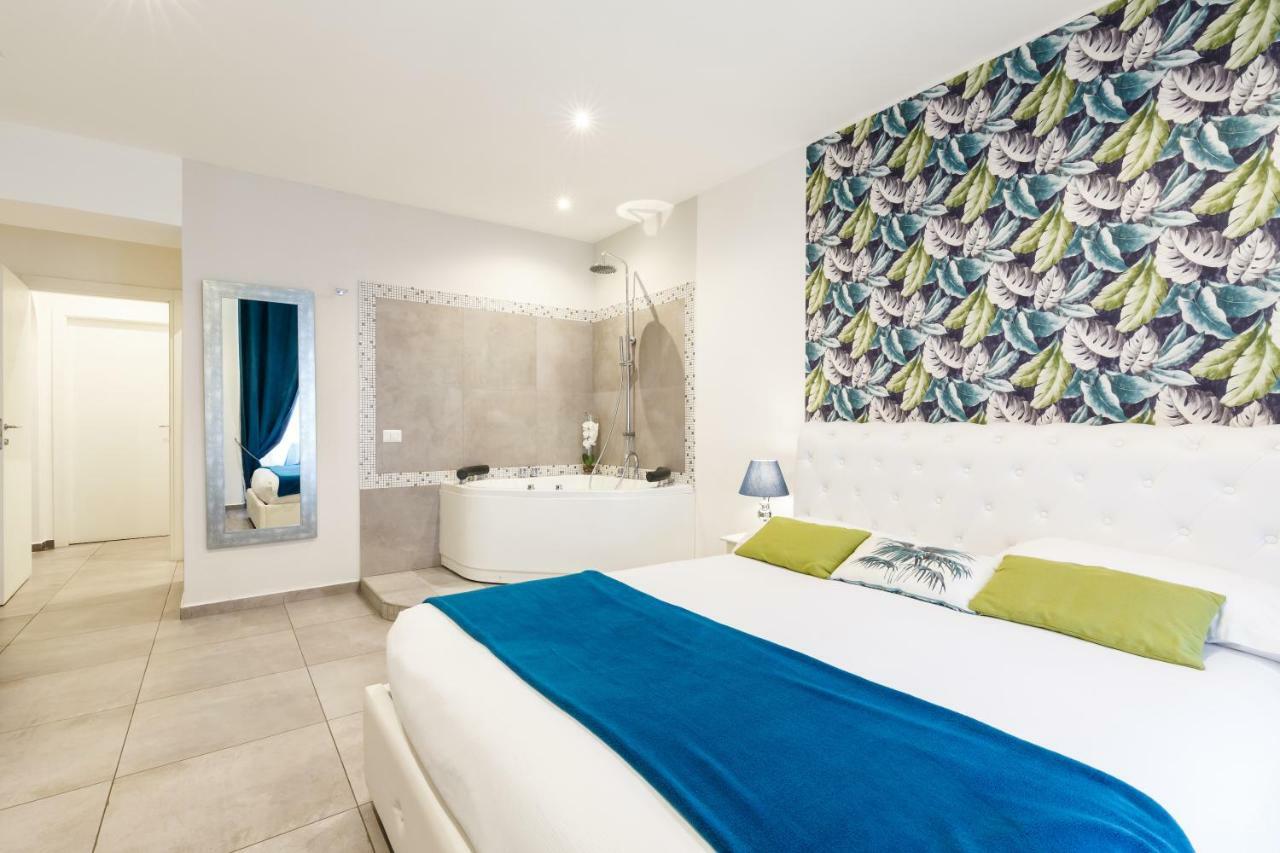 King Room with Spa Bath