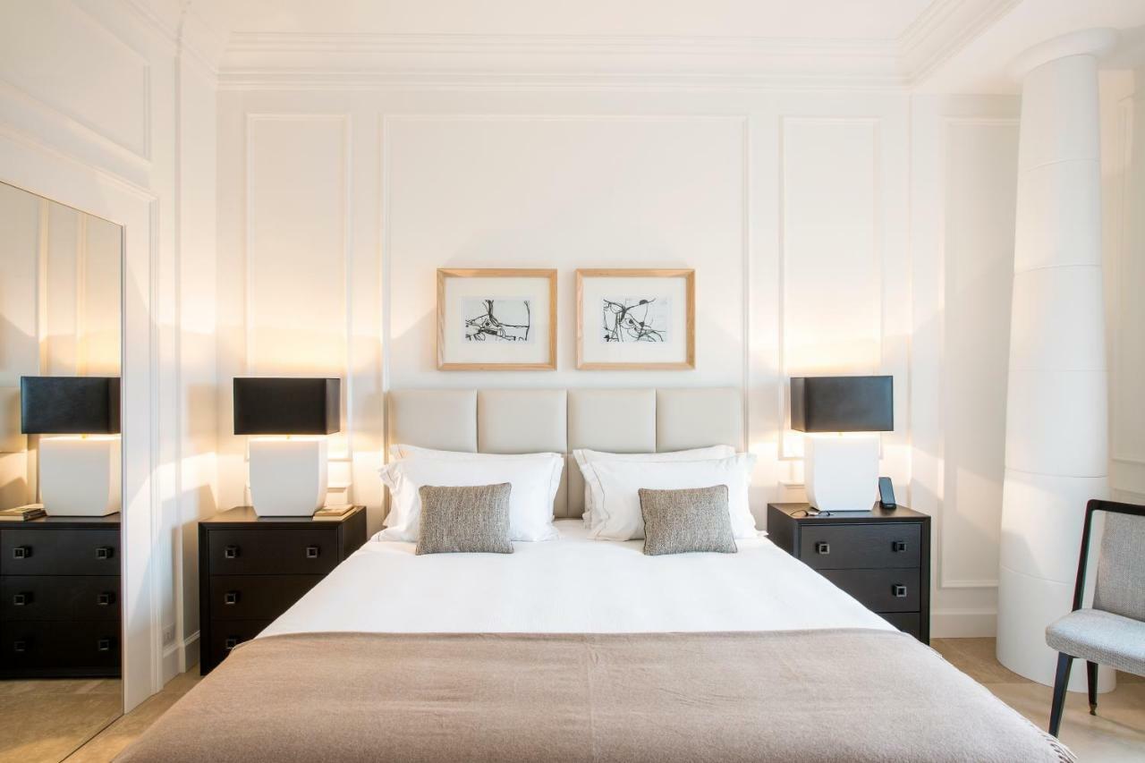 Suite with Garden View