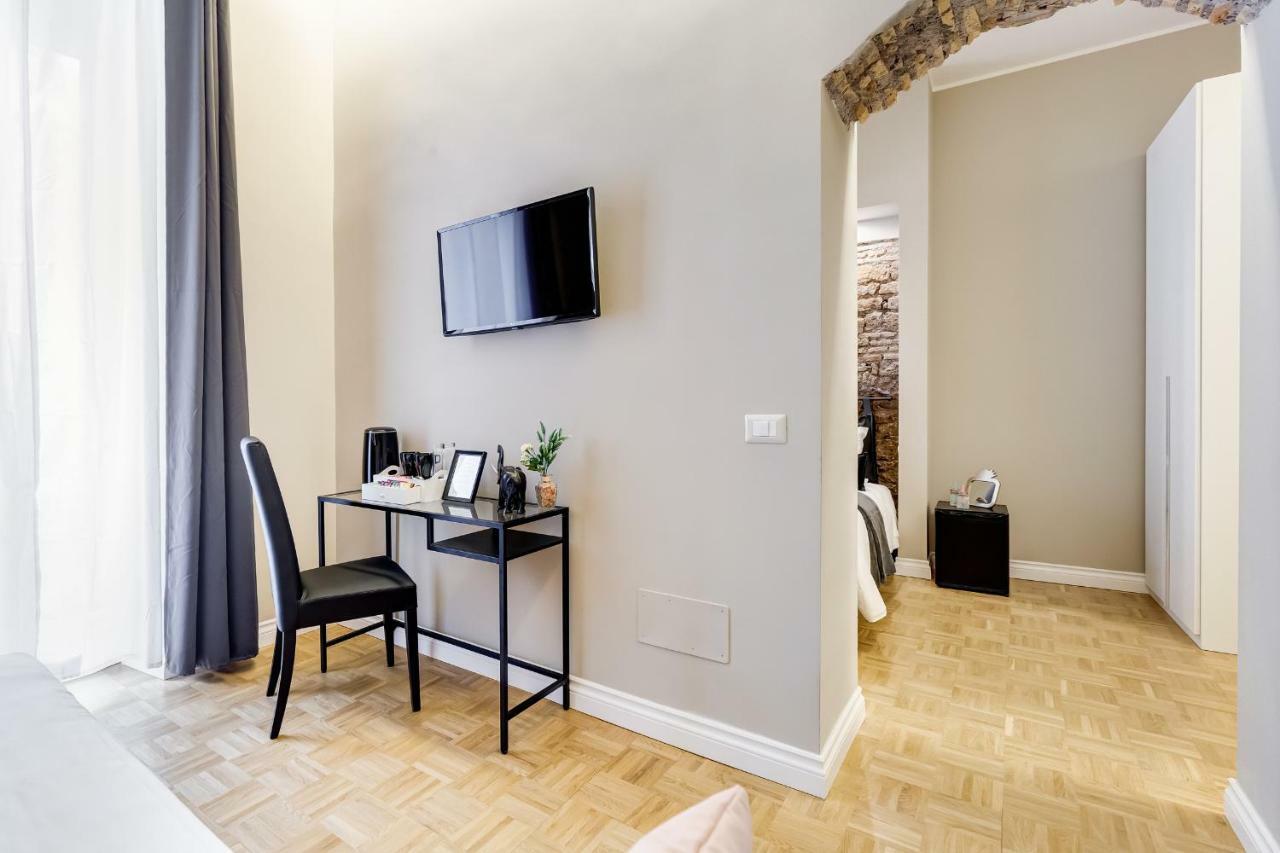 Double Room with Balcony (3 Adults)