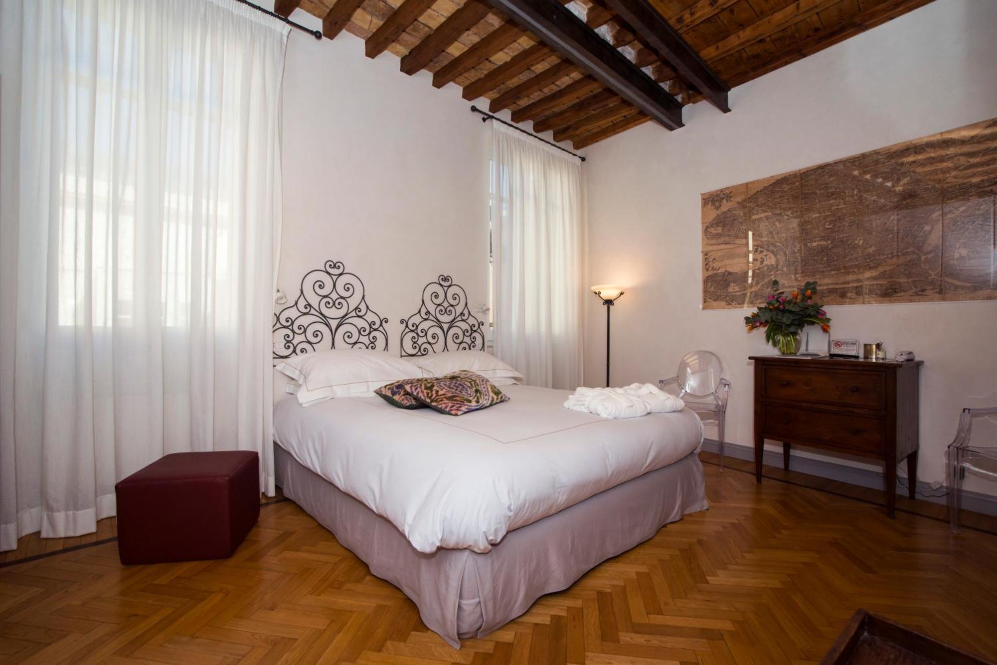 Deluxe Apartment with Garden View-Annex