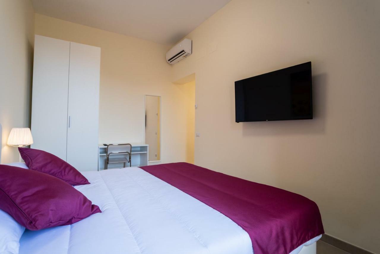 Standard Double Room,827129807:JPEG