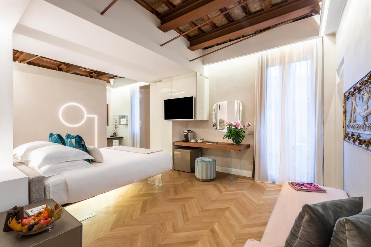 Deluxe Room with Balcony