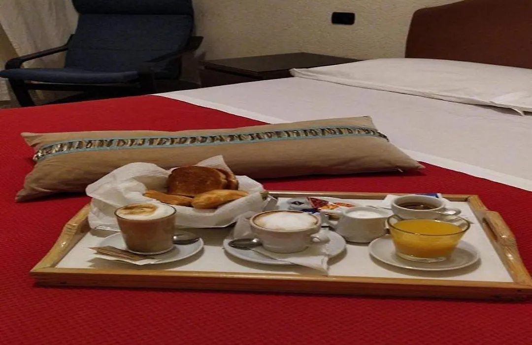 Hotel Croce Di Malta-1