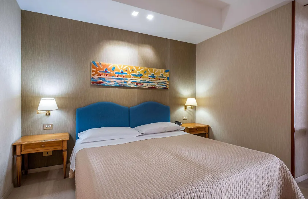 Quality Hotel Rouge Et Noir-1