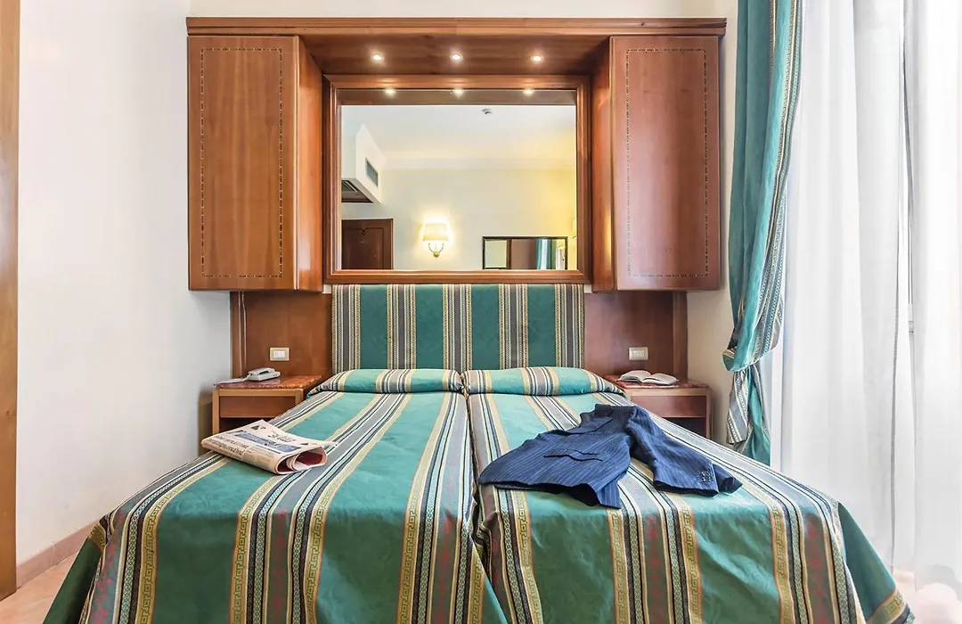 Raeli Hotel Archimede-1