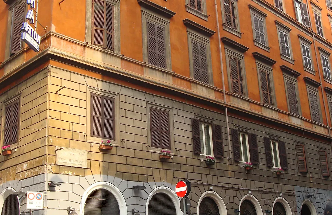Hotel Dina-1