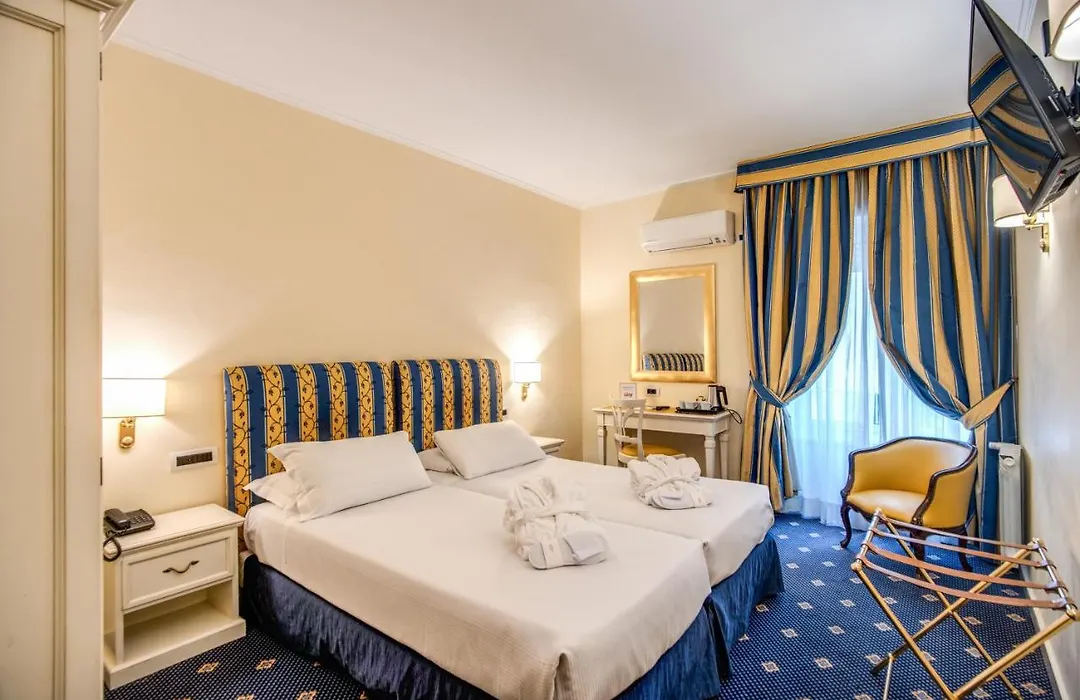 Hotel Napoleon-1
