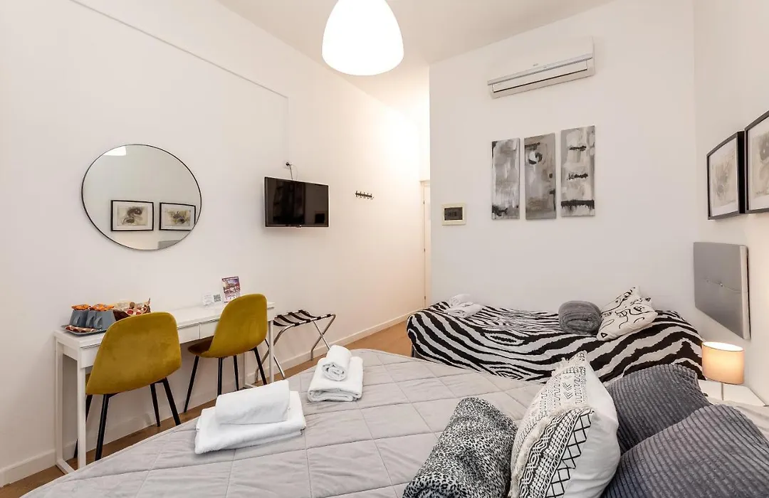 Julius Caesar Home-1