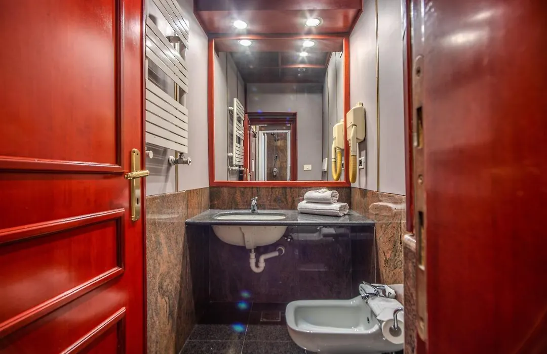 Triplyrooms Collection - Roma Termini-1