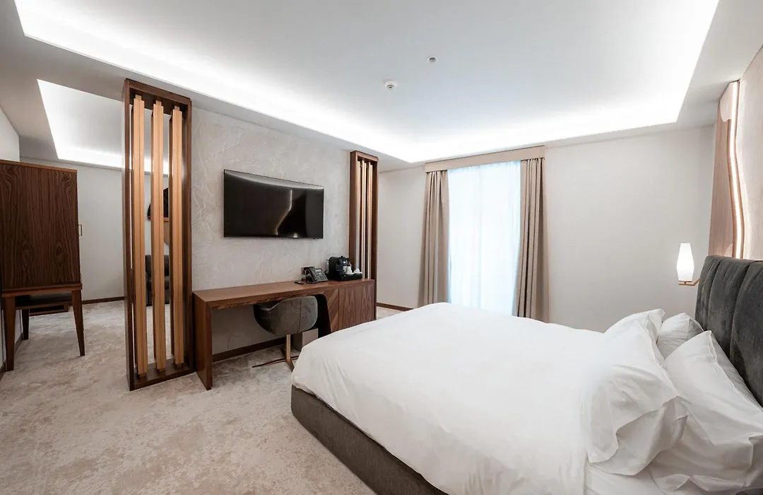 Hotel Via Veneto-1