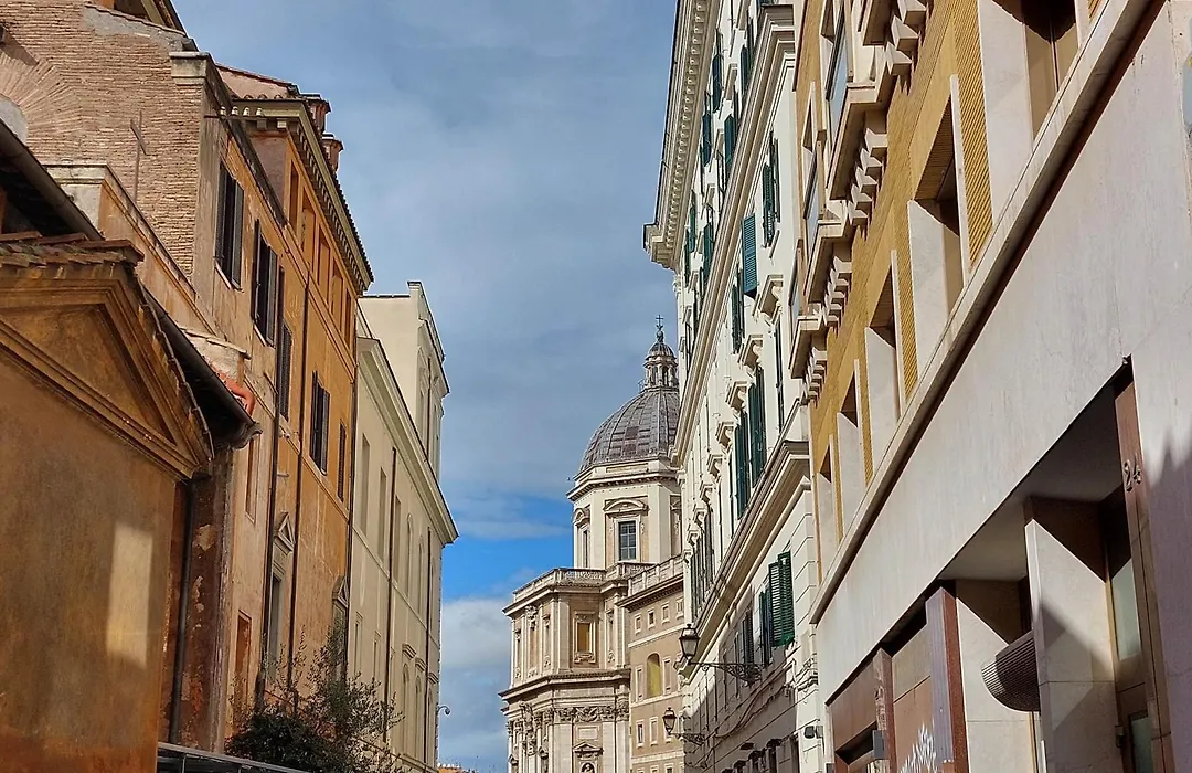 Domus Aurea Luxury Suites-1