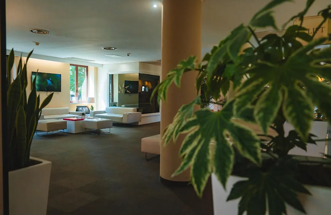 Phi Hotel Garden Area Roma Eur-1